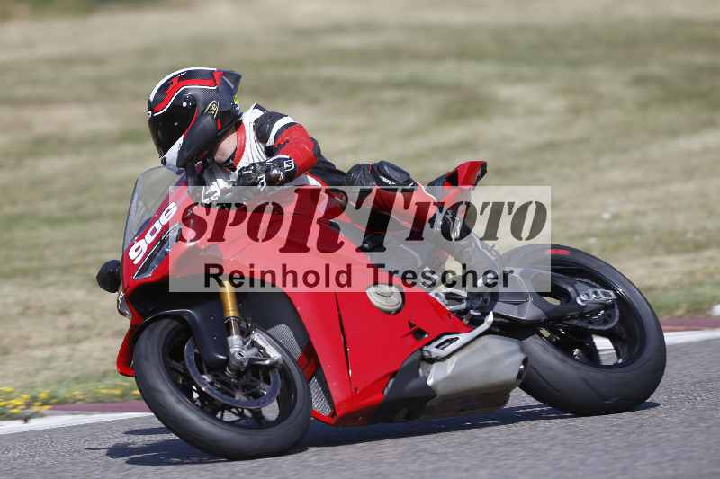 /21 17.06.2026  Ducati Schweiz Track Warmup ADR/Gruppe blau/906